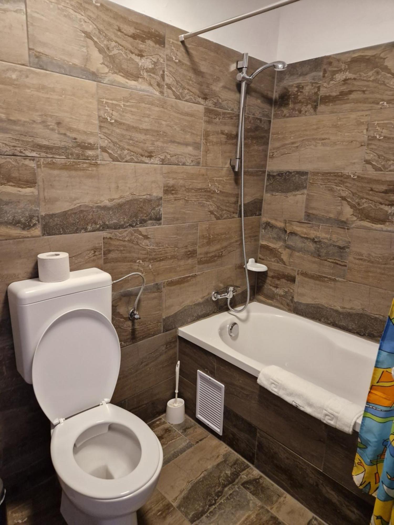 Hotel Waldhorn ينغولز المظهر الخارجي الصورة